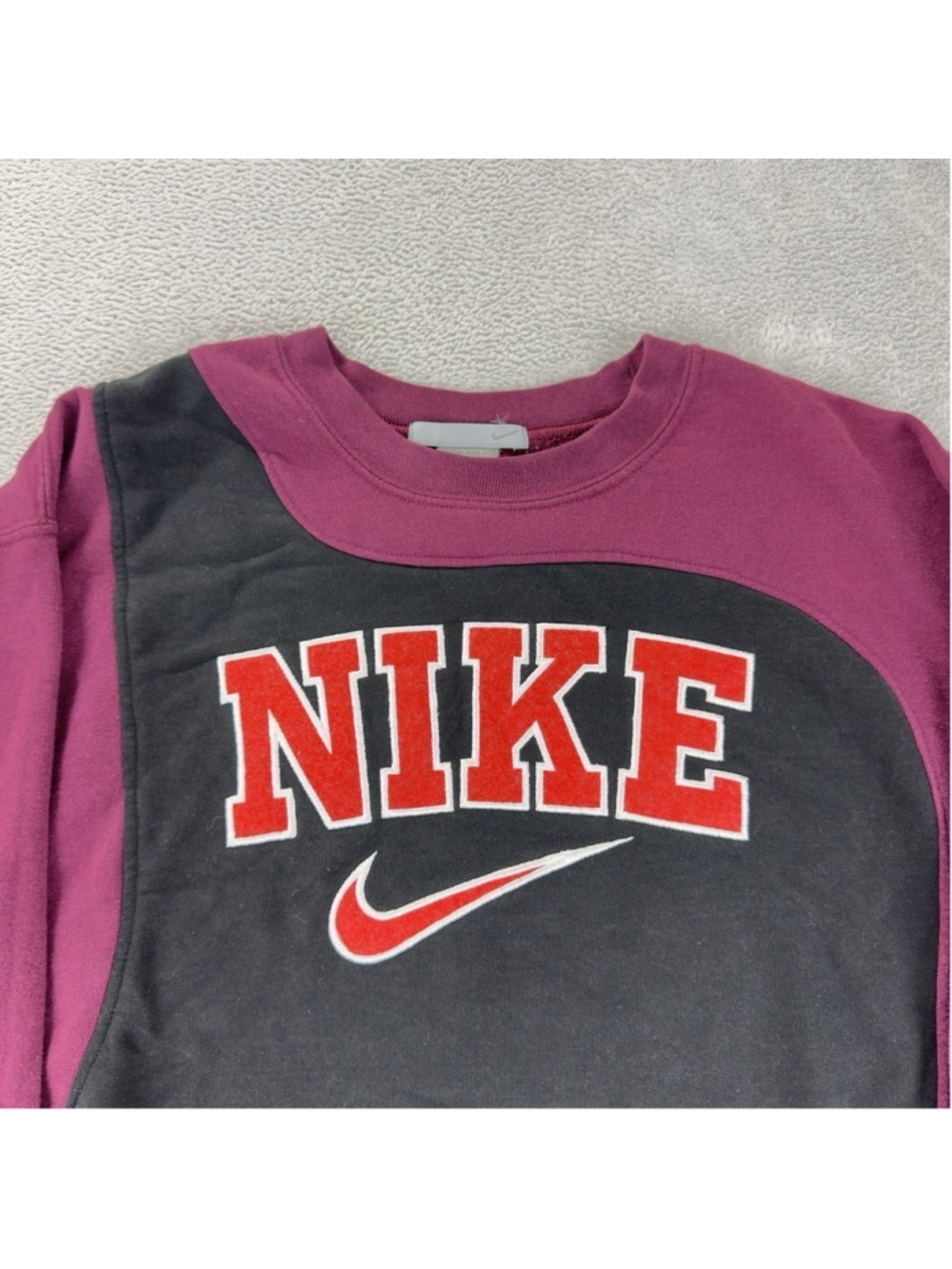 Vintage Nike Men's Size Large Reworked Maroon/Blk Retro Fleece Crewneck Sweater - Picture 5 of 11